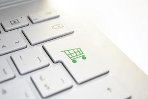 Hasznos tudnivalók az internetes vásárlásokról, hogy elkerüljük a váratlan pluszköltségeket